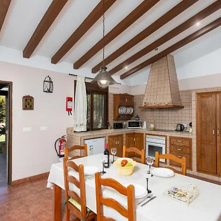 Villa En Nerja, Piscina Y Gran Jardin Nerja